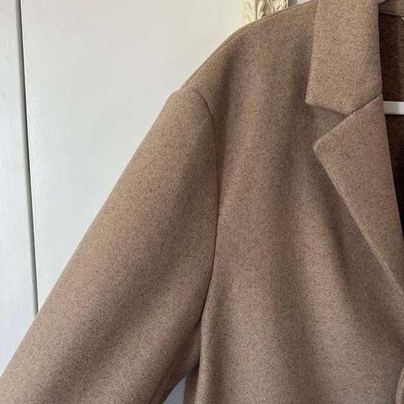 H&M | Men's Slim Fit Tan Wool-Blend Coat - Picture 5 of 13